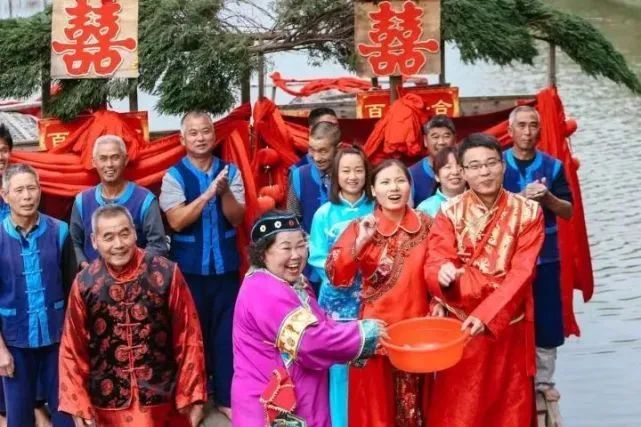 全网恭喜！4年办了100场婚礼，第101次才把新娘娶回家，多年感情终于曝光了休闲区蓝鸢梦想 - Www.slyday.coM