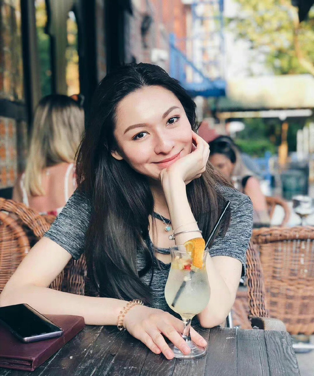 遗憾！港姐冠军父亲和女儿失散多年，曾是TVB一线小生否认隐退|林俊贤|林钰洧|女儿_新浪新闻