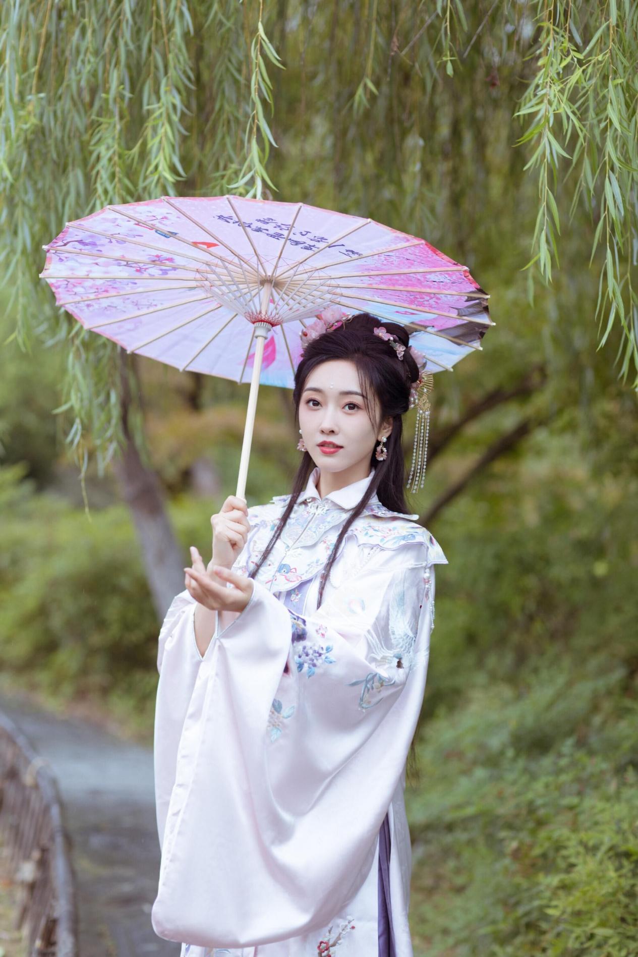 被穿汉服的宣璐惊艳到了!