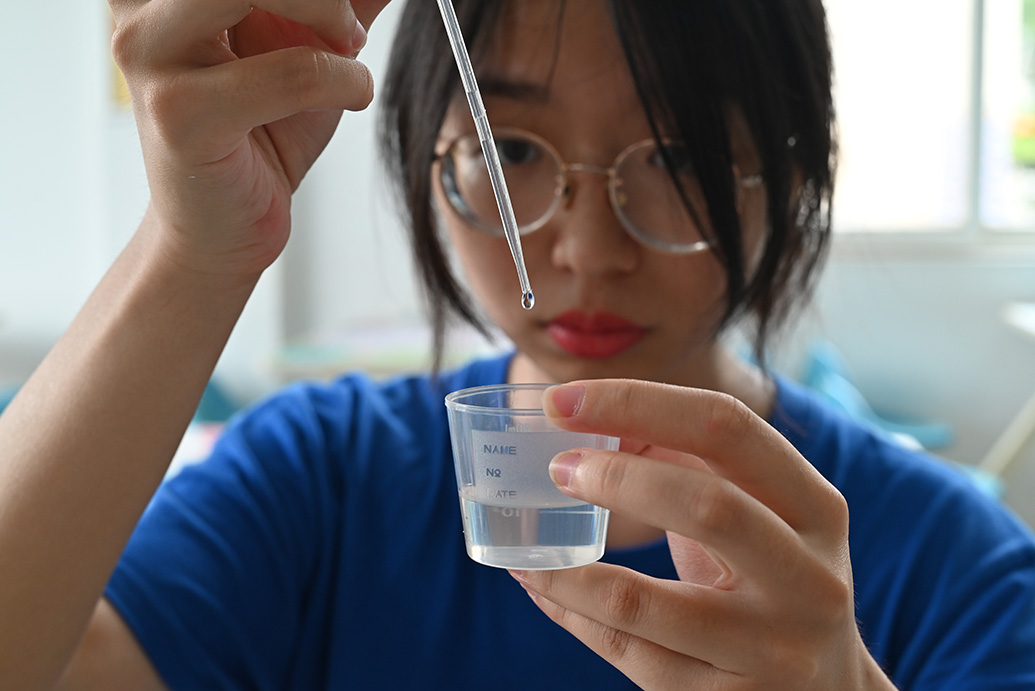 江河奔腾看中国丨大学生团队六年接续守护，助力长江水清岸绿休闲区蓝鸢梦想 - Www.slyday.coM