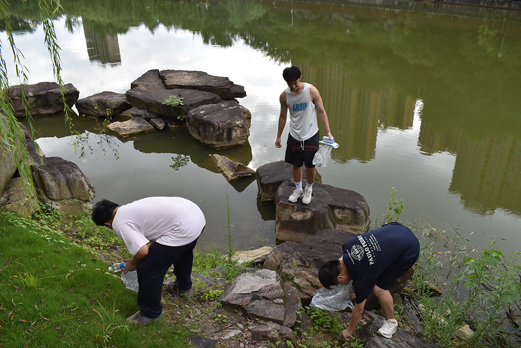 江河奔腾看中国丨大学生团队六年接续守护，助力长江水清岸绿休闲区蓝鸢梦想 - Www.slyday.coM