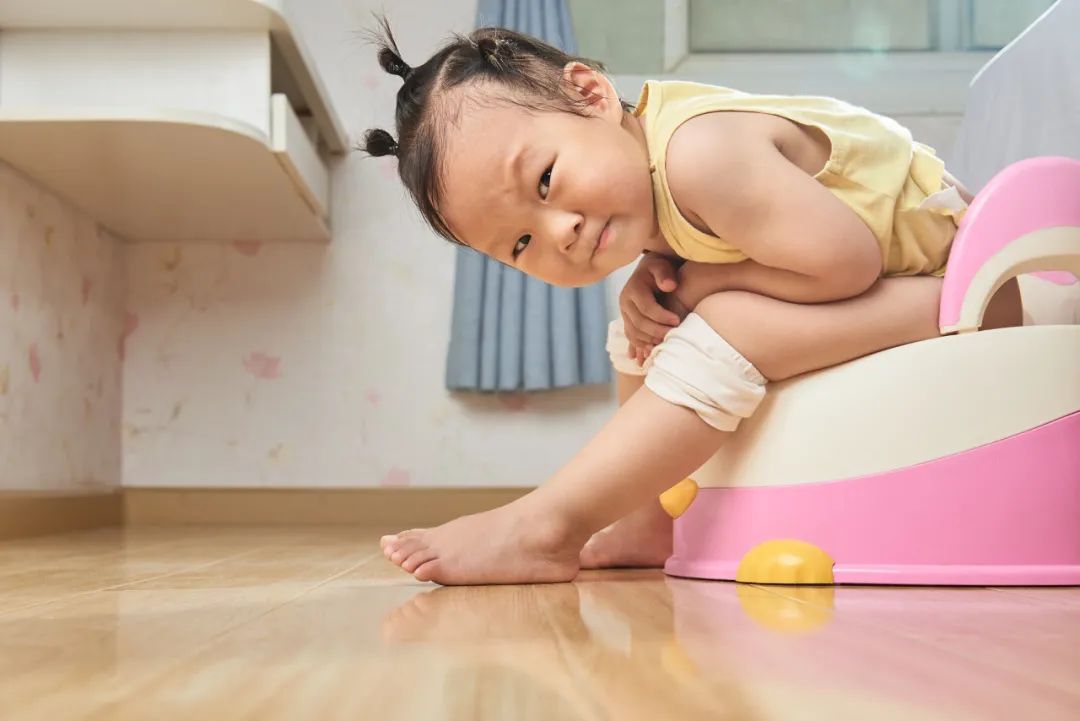 吓人！憋大便不仅有致癌风险，还会……看完再也不敢憋了休闲区蓝鸢梦想 - Www.slyday.coM