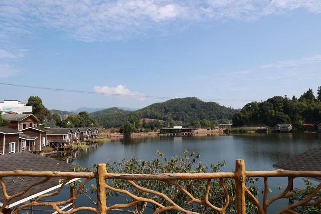 江河奔腾看中国｜福建泰宁：省级贫困村靠旅游变身“首富村”休闲区蓝鸢梦想 - Www.slyday.coM