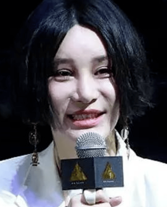 那些削骨的女星还好吗？脸歪僵硬、挂不住肉，杨幂、鞠婧祎都崩了！休闲区蓝鸢梦想 - Www.slyday.coM