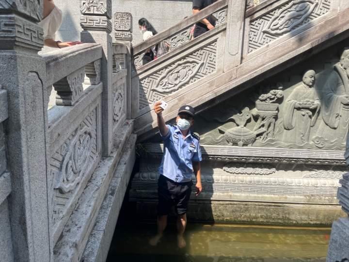这个假期，杭州景区的游客们最爱丢的竟然是它！民警提醒：出行莫做“马大哈”休闲区蓝鸢梦想 - Www.slyday.coM