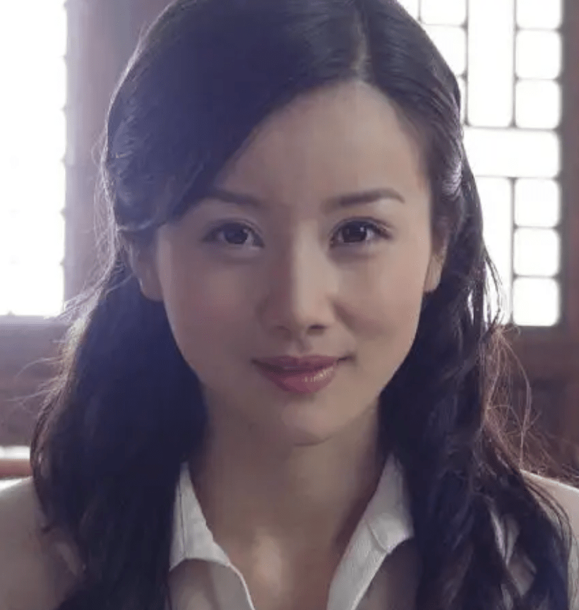 那些削骨的女星还好吗？脸歪僵硬、挂不住肉，杨幂、鞠婧祎都崩了！休闲区蓝鸢梦想 - Www.slyday.coM