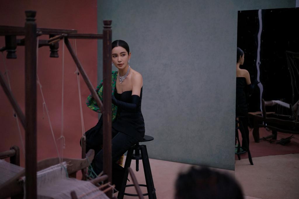 李冰冰低盘发造型东方韵味大片，气场强大满满女人味休闲区蓝鸢梦想 - Www.slyday.coM