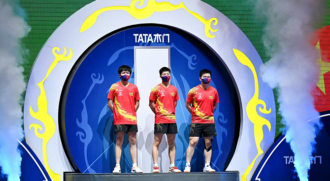 不服！国乒男团晋级决赛，赛后樊振东检讨，不该被张本智和逆转休闲区蓝鸢梦想 - Www.slyday.coM