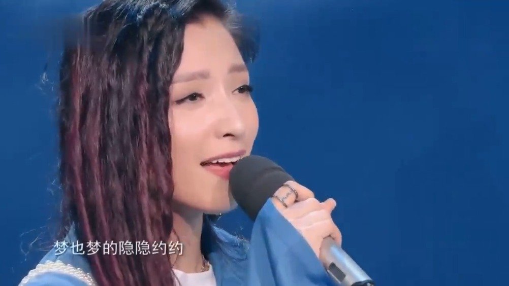 恭喜潘辰 作为09快乐女声的十强之一，当年潘辰出道也备受关注……|潘辰|快乐女声|快女_新浪新闻