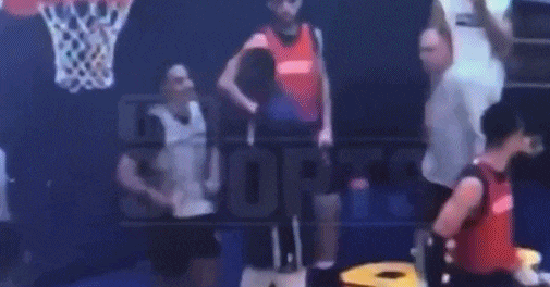 悬赏100万美元!追梦格林要抓住泄密者,勇士怀疑竞争对手搞事情休闲区蓝鸢梦想 - Www.slyday.coM 悬赏100万美元!追梦格林要抓住泄密者,勇士怀疑竞争对手搞事情休闲区蓝鸢梦想 - Www.slyday.coM