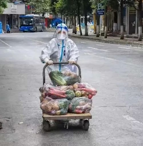 【同心抗疫  “毕”定有我】“向阳而行 ，光在前方”休闲区蓝鸢梦想 - Www.slyday.coM