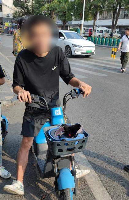 唐*鹏车牌号码:永州0031002身份证号码:411521********0918驾驶人姓名