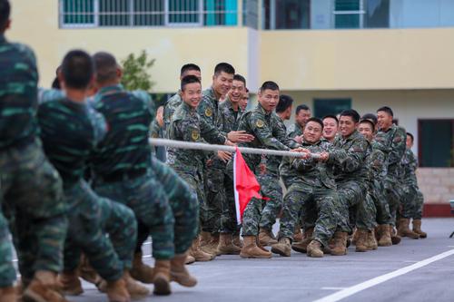 贵州六盘水:武警官兵国庆假期文化活动丰富多彩|六盘水市_新浪财经