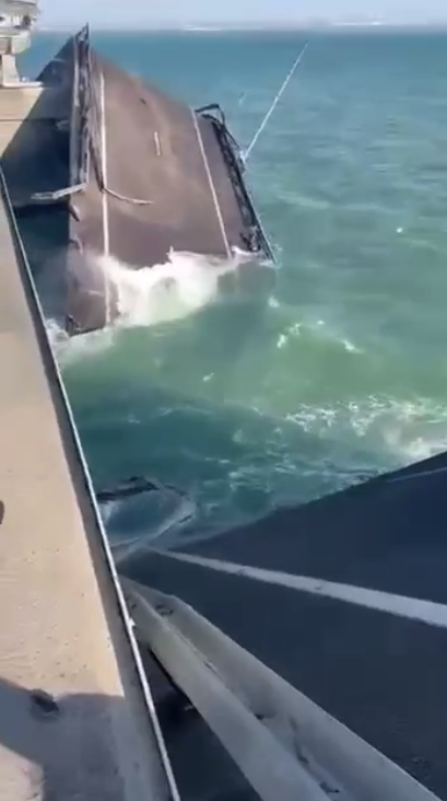 俄罗斯暂停全部前往克里米亚的列车休闲区蓝鸢梦想 - Www.slyday.coM