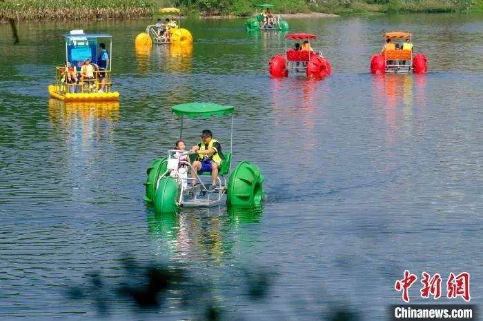 露营订单增10倍，机票价格创五年来同期最低，这个假期你过得怎么样？休闲区蓝鸢梦想 - Www.slyday.coM