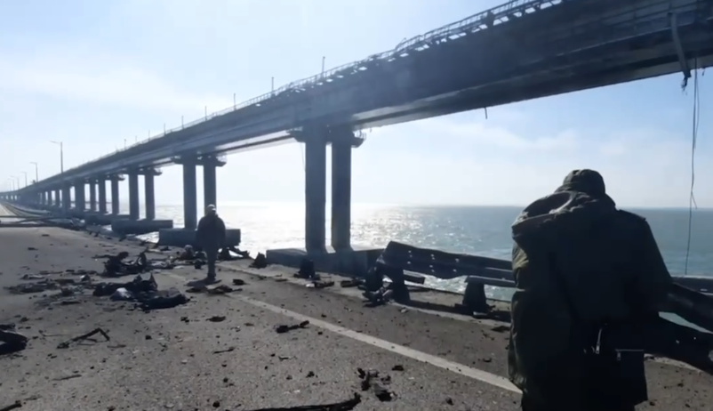 最新！克里米亚大桥事故已致3人死亡，俄官员称将强硬回应休闲区蓝鸢梦想 - Www.slyday.coM