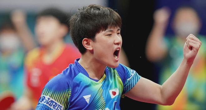 世乒赛樊振东王楚钦不敌张本,最终3比2胜日本,你怎么看?休闲区蓝鸢梦想 - Www.slyday.coM 世乒赛樊振东王楚钦不敌张本,最终3比2胜日本,你怎么看?休闲区蓝鸢梦想 - Www.slyday.coM