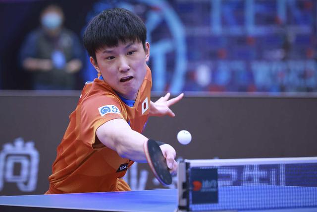 成都世乒赛半决赛，张本智和接连打败王楚钦和樊振东，什么原因？休闲区蓝鸢梦想 - Www.slyday.coM