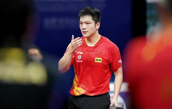 成都世乒赛半决赛，张本智和接连打败王楚钦和樊振东，什么原因？休闲区蓝鸢梦想 - Www.slyday.coM
