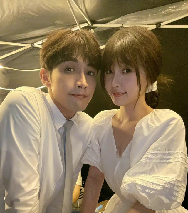 虞书欣张彬彬贴脸自拍，庄教授和虞美人犹如复制粘贴，CP感满满休闲区蓝鸢梦想 - Www.slyday.coM