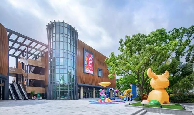 更时尚，更好玩！这个满载居民回忆的“家门口”商场升级回归休闲区蓝鸢梦想 - Www.slyday.coM