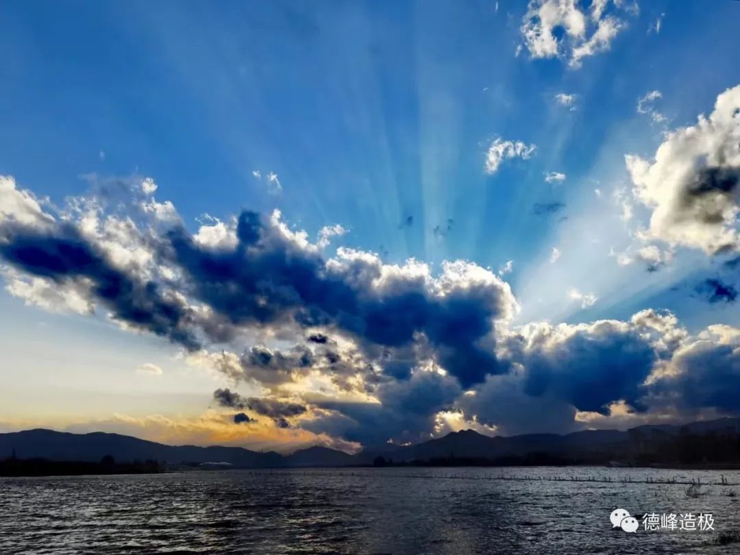 平淡，是你的眼 ~ 91.8美图秀，有意思的生活休闲区蓝鸢梦想 - Www.slyday.coM