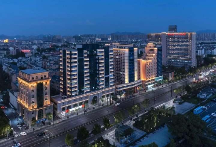 以光影重塑老城回忆，杭州萧山这条主干道完成亮化改造休闲区蓝鸢梦想 - Www.slyday.coM