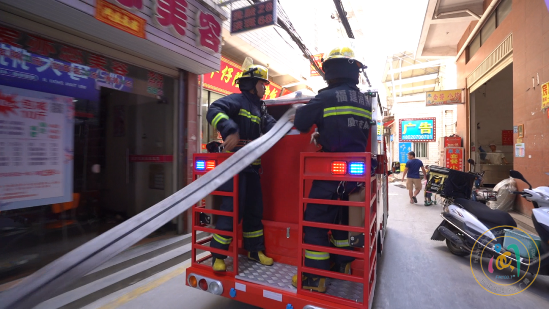 楼房密集，消防车进不去？他们开发出“神器”！休闲区蓝鸢梦想 - Www.slyday.coM