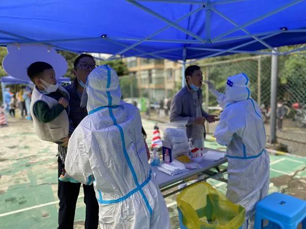 大家都给力，疫情很快就会过去休闲区蓝鸢梦想 - Www.slyday.coM