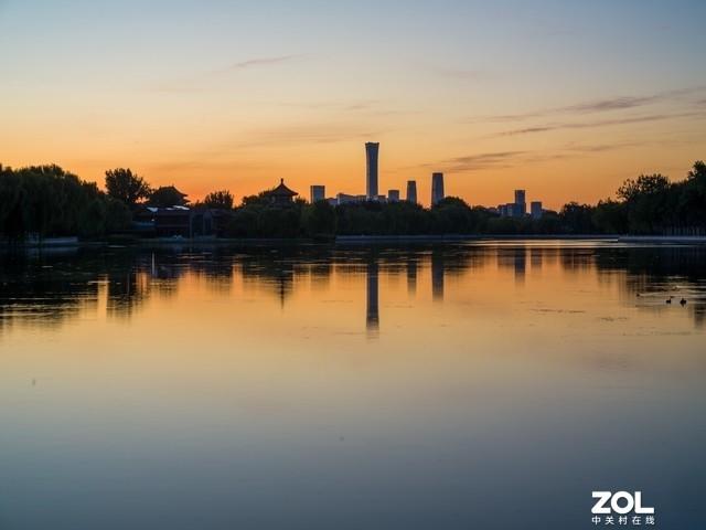 10万元的快乐 哈苏X2D 100C一亿像素中画幅相机评测休闲区蓝鸢梦想 - Www.slyday.coM