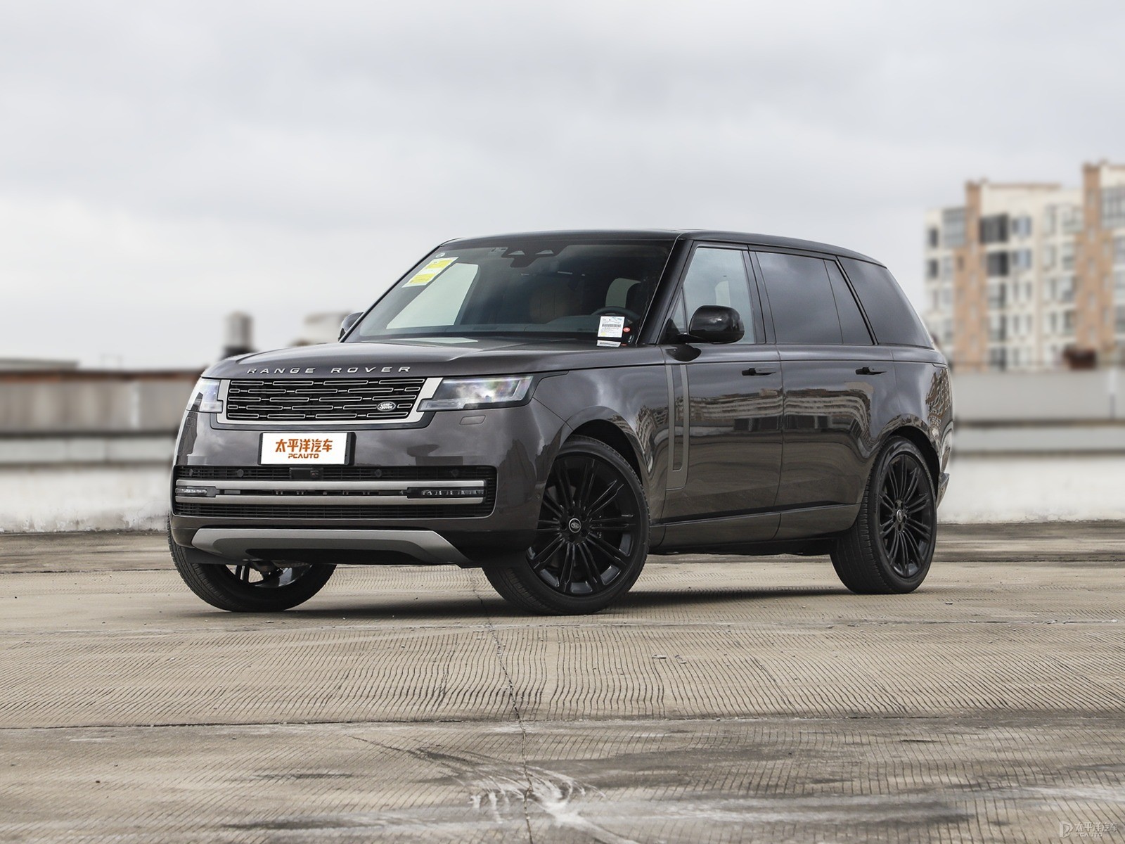 售价为159.8万元 新款路虎揽胜盛世加长版上市休闲区蓝鸢梦想 - Www.slyday.coM