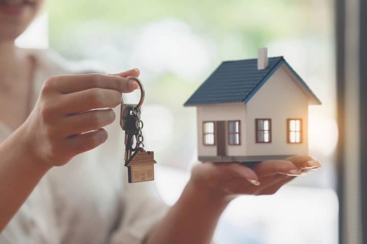 “我太幸运了，每个月省2000！”杭州公积金降息后首个贷款人诞生休闲区蓝鸢梦想 - Www.slyday.coM