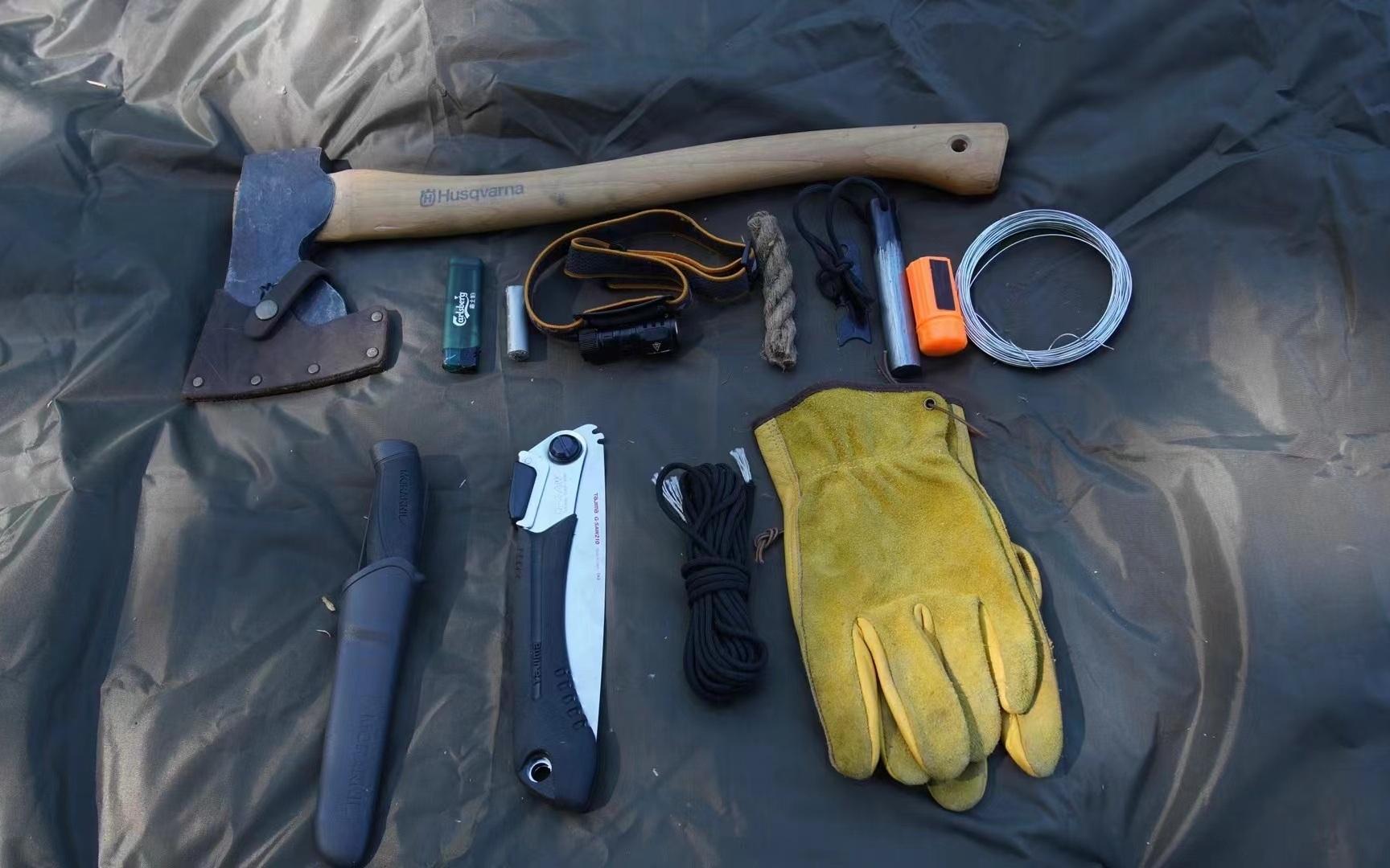 BC露营需要携带的装备和工具。