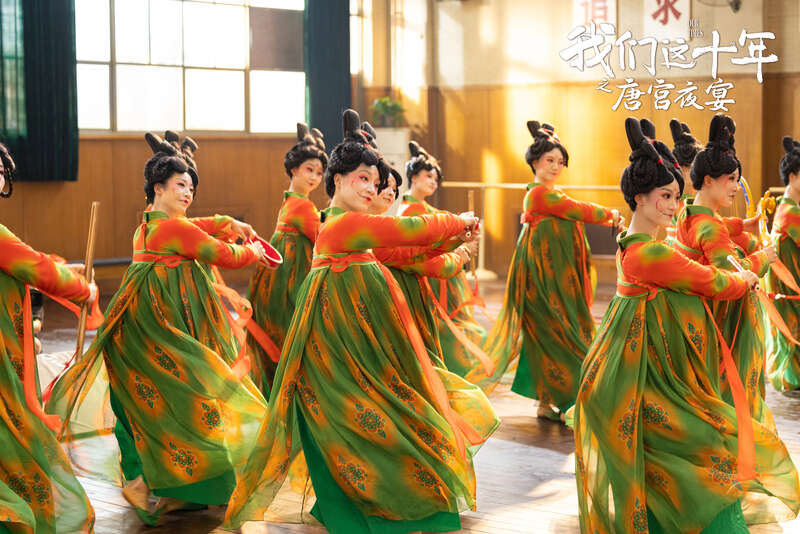 《我们这十年》20多语种同步开播，从“我们”看见时代休闲区蓝鸢梦想 - Www.slyday.coM