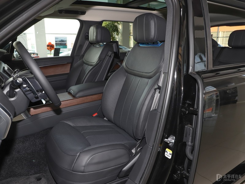 售价为159.8万元 新款路虎揽胜盛世加长版上市休闲区蓝鸢梦想 - Www.slyday.coM