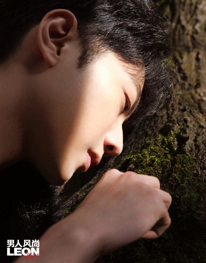 当红小生齐上十月封面，00后这小生成赢家，不愧统一亚洲审美的人休闲区蓝鸢梦想 - Www.slyday.coM