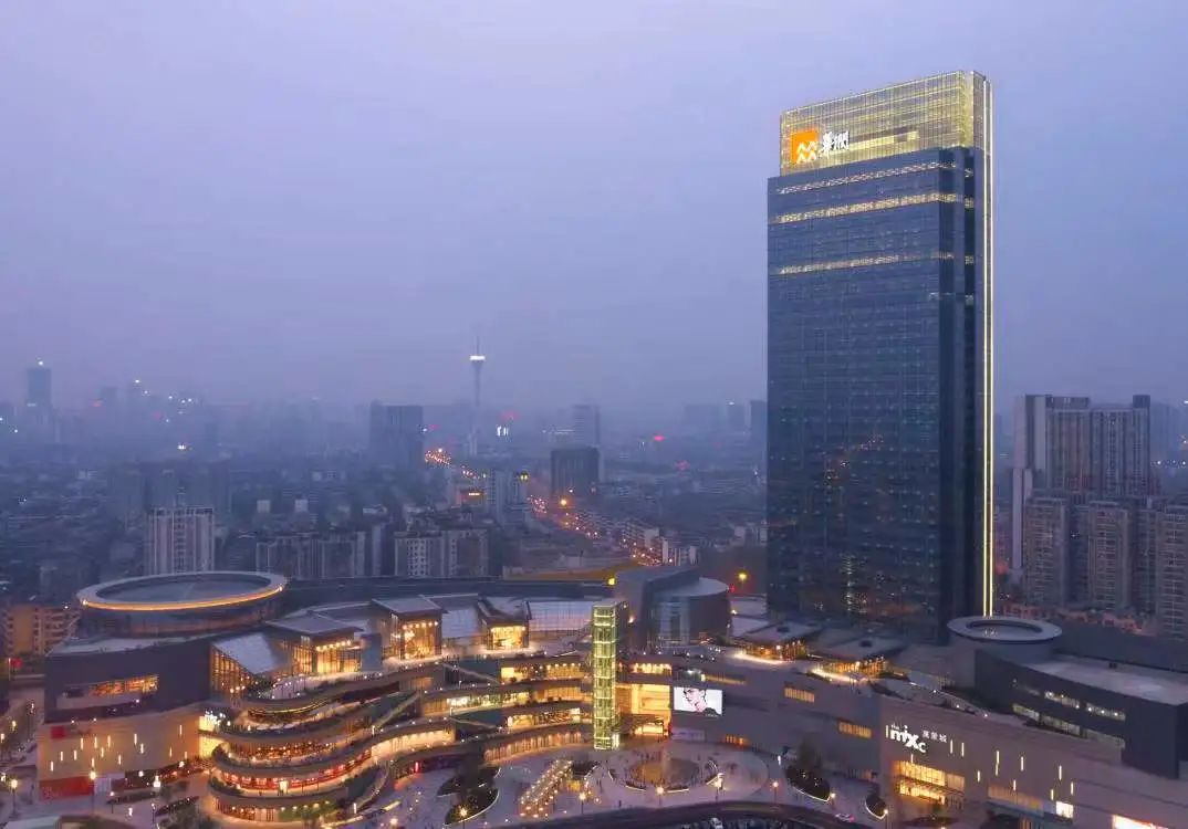 我们一起冲，就是更好的成都，更美的奔赴！休闲区蓝鸢梦想 - Www.slyday.coM