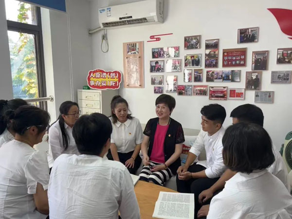 梁慧丽：从“烂尾楼”到“新莲花”，每年办一件实事，一代代传承下去，就是源源不断的幸福感休闲区蓝鸢梦想 - Www.slyday.coM