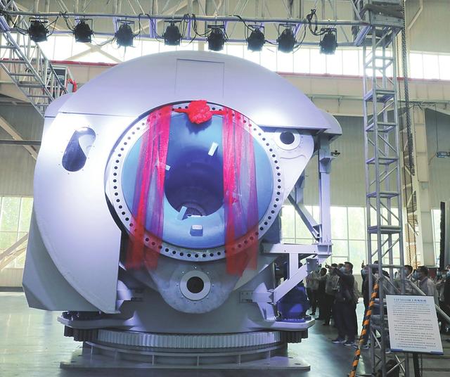 6/8/10mw三款大功率风力发电机组同时亮相.