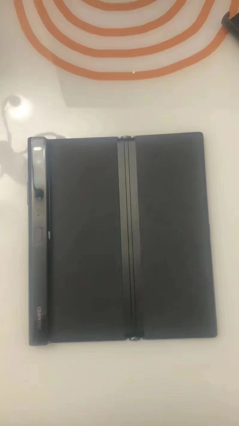 哈市一男子不慎遗失手机，民警打30余通电话帮其寻回……休闲区蓝鸢梦想 - Www.slyday.coM