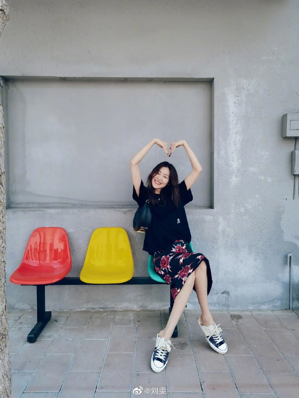 刘雯vs全美第一大网红？！这……休闲区蓝鸢梦想 - Www.slyday.coM