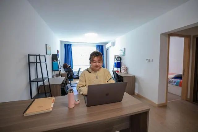 月租2000元起……北京首批毕业生公寓试点项目，拎包入住了休闲区蓝鸢梦想 - Www.slyday.coM