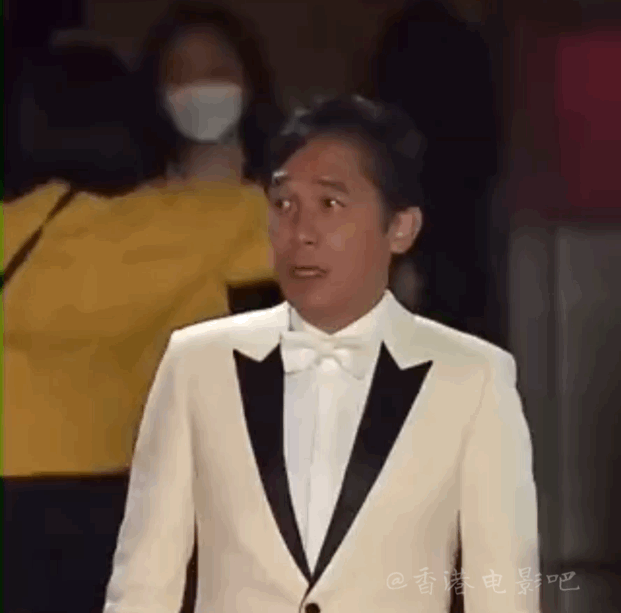 红毯上的梁朝伟。图@香港电影吧