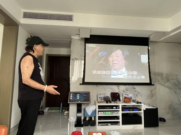 小时探访｜全国首个抱团养老实验暂停两年，这栋别墅往日的热闹还能持续吗？休闲区蓝鸢梦想 - Www.slyday.coM