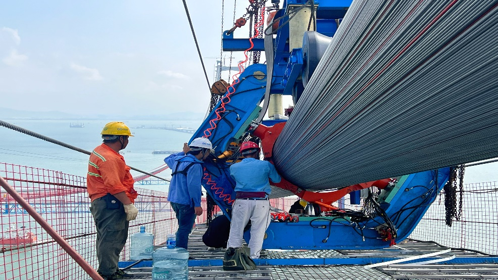 美国“天眼”钢缆又断了，可能轰然倒塌，世上恐再无阿...