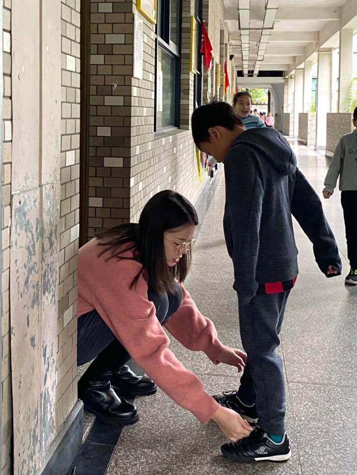 每周一封“家书”，写了一年！杭州这位班主任和家长的双向奔赴好暖休闲区蓝鸢梦想 - Www.slyday.coM