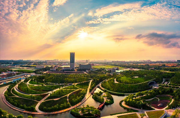 非凡十年｜注入“绿能”，打造“绿壳”，升级“绿芯”！ 十年间，TA在市中心造了一座“生态之城”休闲区蓝鸢梦想 - Www.slyday.coM