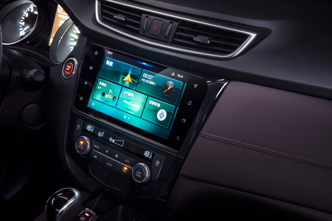 谁才是年轻人最爱那个？别克昂扬静态对比日产逍客