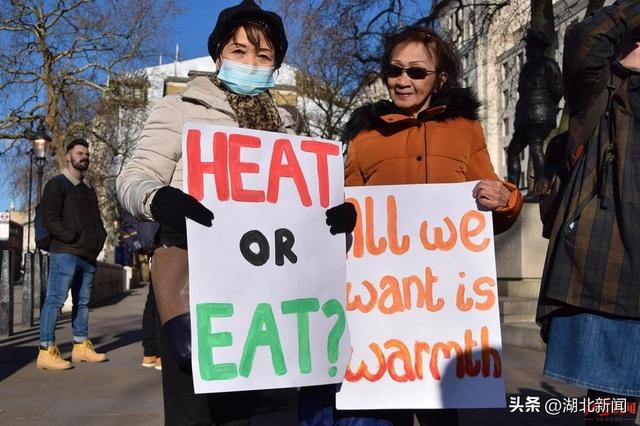 电热毯之后，中国高领毛衣在欧洲也火了！一个月搜索量涨了13倍休闲区蓝鸢梦想 - Www.slyday.coM