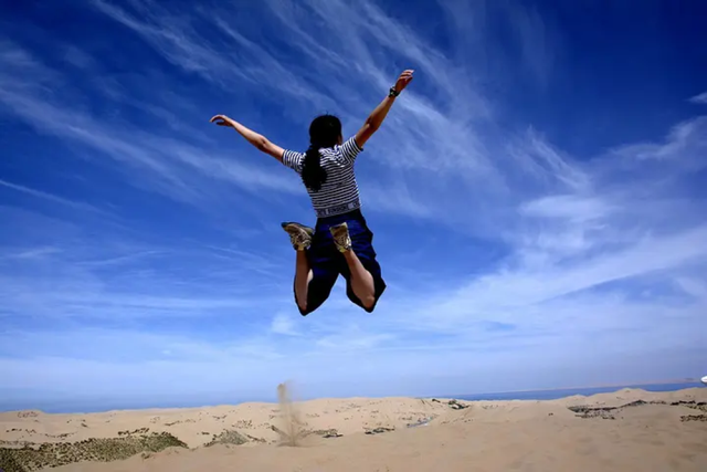 摆烂式旅游，也太爽了吧休闲区蓝鸢梦想 - Www.slyday.coM